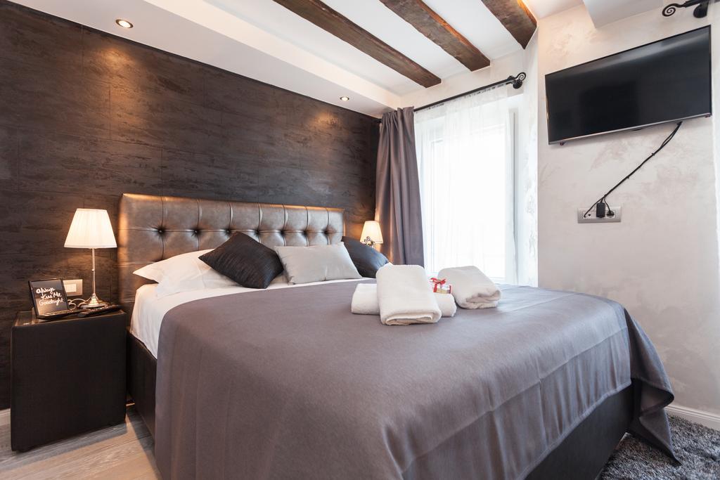 Royal Apartments Rovinj Exterior foto